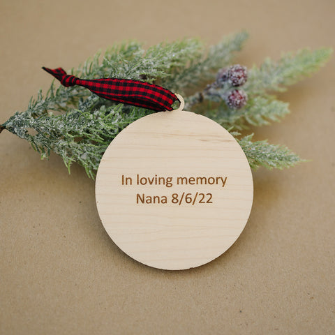 Cardinal memorial wooden ornament, adorned with the heartfelt phrase 'I am always with you,' creating a touching tribute to celebrate everlasting love and cherished memories. The ornament can be personalized on the back with any name or phrase.