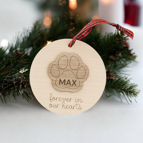Heartfelt Remembrance: Personalized Custom Dog Paw Sympathy Ornament - Customize this special ornament with your beloved dog's name, creating a touching keepsake to honor their memory. A gentle tribute to the paw prints left on your heart during times of sympathy.