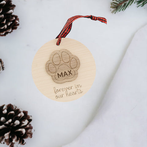 Heartfelt Remembrance: Personalized Custom Dog Paw Sympathy Ornament - Customize this special ornament with your beloved dog's name, creating a touching keepsake to honor their memory. A gentle tribute to the paw prints left on your heart during times of sympathy.