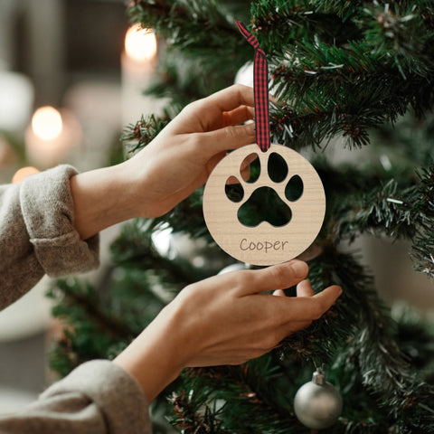Cherished Memories: Personalized Custom Dog Paw Memorial Ornament - Honor your canine companion with a unique touch. Customize with your dog's name, creating a heartfelt keepsake to celebrate their enduring spirit and love in your home.