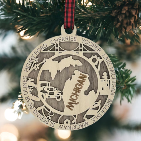 Bring the heart of Michigan home with our State Highlights Ornament! Elevate your holiday decor with Spartan pride and unforgettable moments. Limited edition—immerse yourself in the spirit of Michigan!