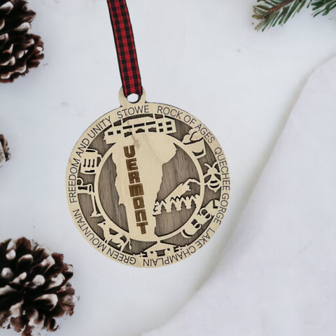 Add a touch of Green Mountain magic to your tree! Introducing the Vermont State Highlights Ornament—a miniature masterpiece celebrating the charm of the northeast. Capture the spirit of the season with a touch of New England enchantment!