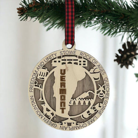 Add a touch of Green Mountain magic to your tree! Introducing the Vermont State Highlights Ornament—a miniature masterpiece celebrating the charm of the northeast. Capture the spirit of the season with a touch of New England enchantment!