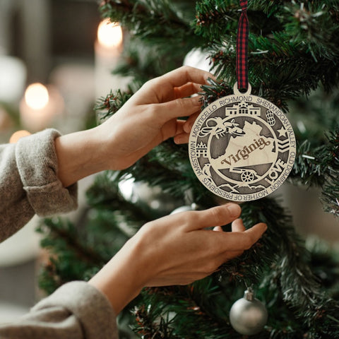 Embrace Southern elegance! Introducing the Virginia State Highlights Ornament—where history meets holiday charm. Elevate your festivities with a touch of Old Dominion magic.