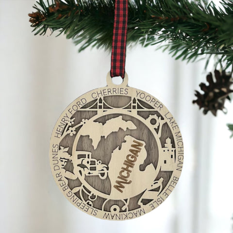 Bring the heart of Michigan home with our State Highlights Ornament! Elevate your holiday decor with Spartan pride and unforgettable moments. Limited edition—immerse yourself in the spirit of Michigan!